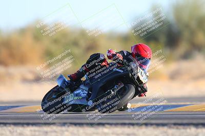 media/Dec-07-2024-CVMA (Sat) [[21c5f1ef85]]/Race 11-Amateur Supersport Open/